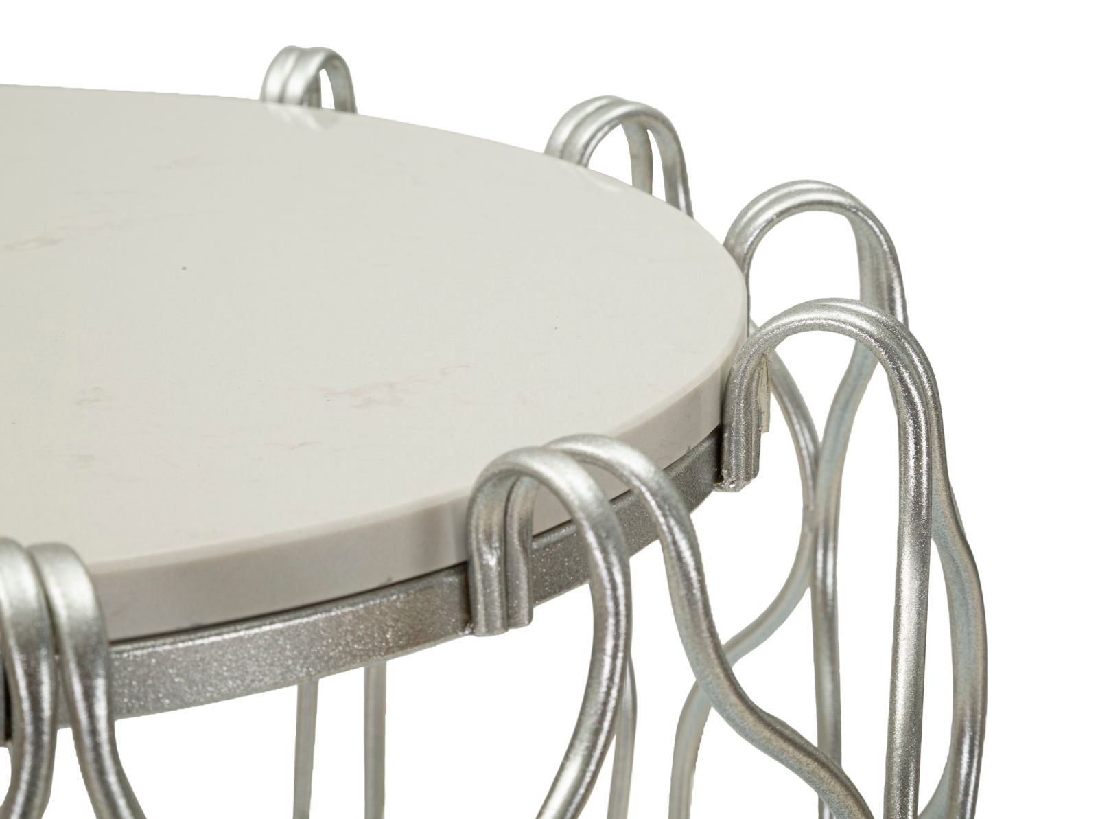 Mesa de Centro Hook - Base de Metal Prata e Topo de Mármore - Ø 47,5 cm x 61,5 cm
