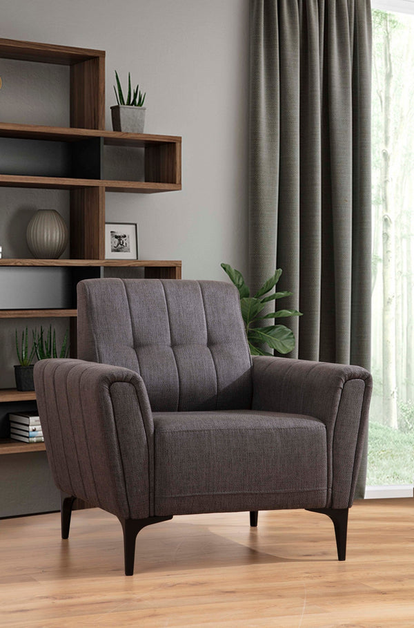 Poltrona “Sora” — 90x95x77 cm — Cinzento Escuro com Pernas Pretas, Espuma Premium e Estrutura em Faia
