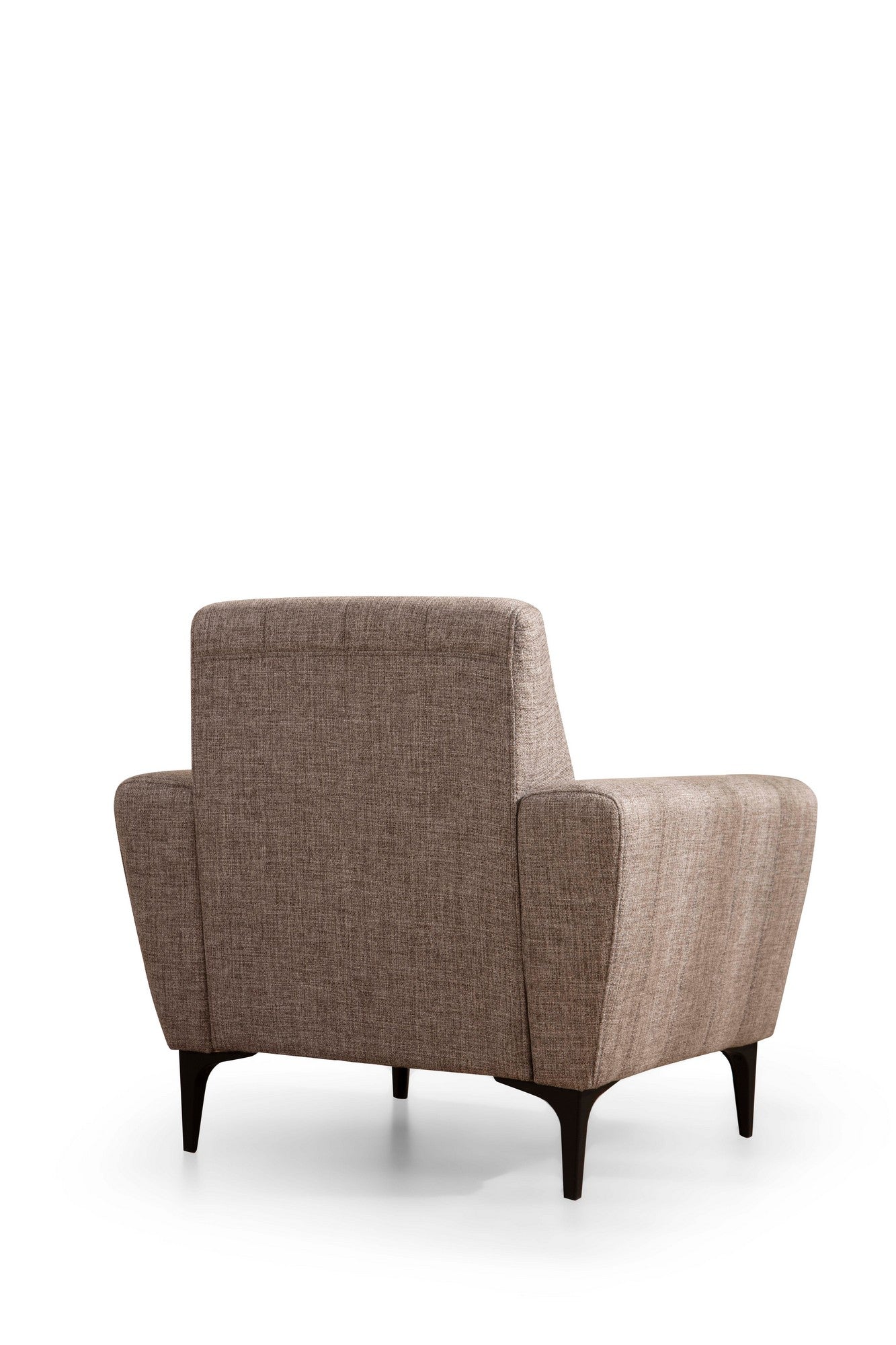 Poltrona “Sora” — 90x95x77 cm — Castanho Claro com Pernas Pretas, Espuma DNS e Estrutura em Faia