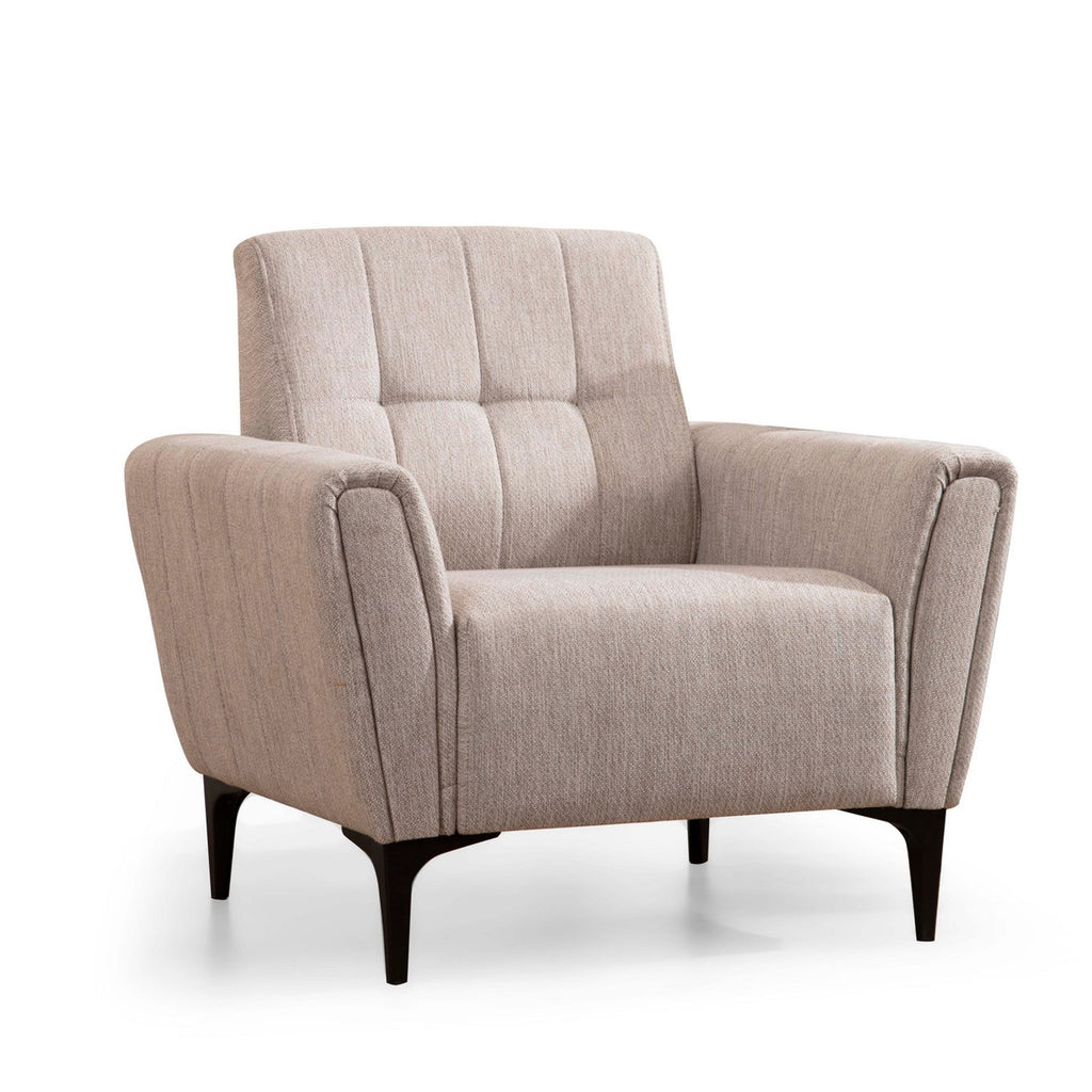 Poltrona “Sora” — 90x95x77 cm — Bege com Pernas Pretas, Espuma de Alta Densidade e Estrutura em Madeira de Faia