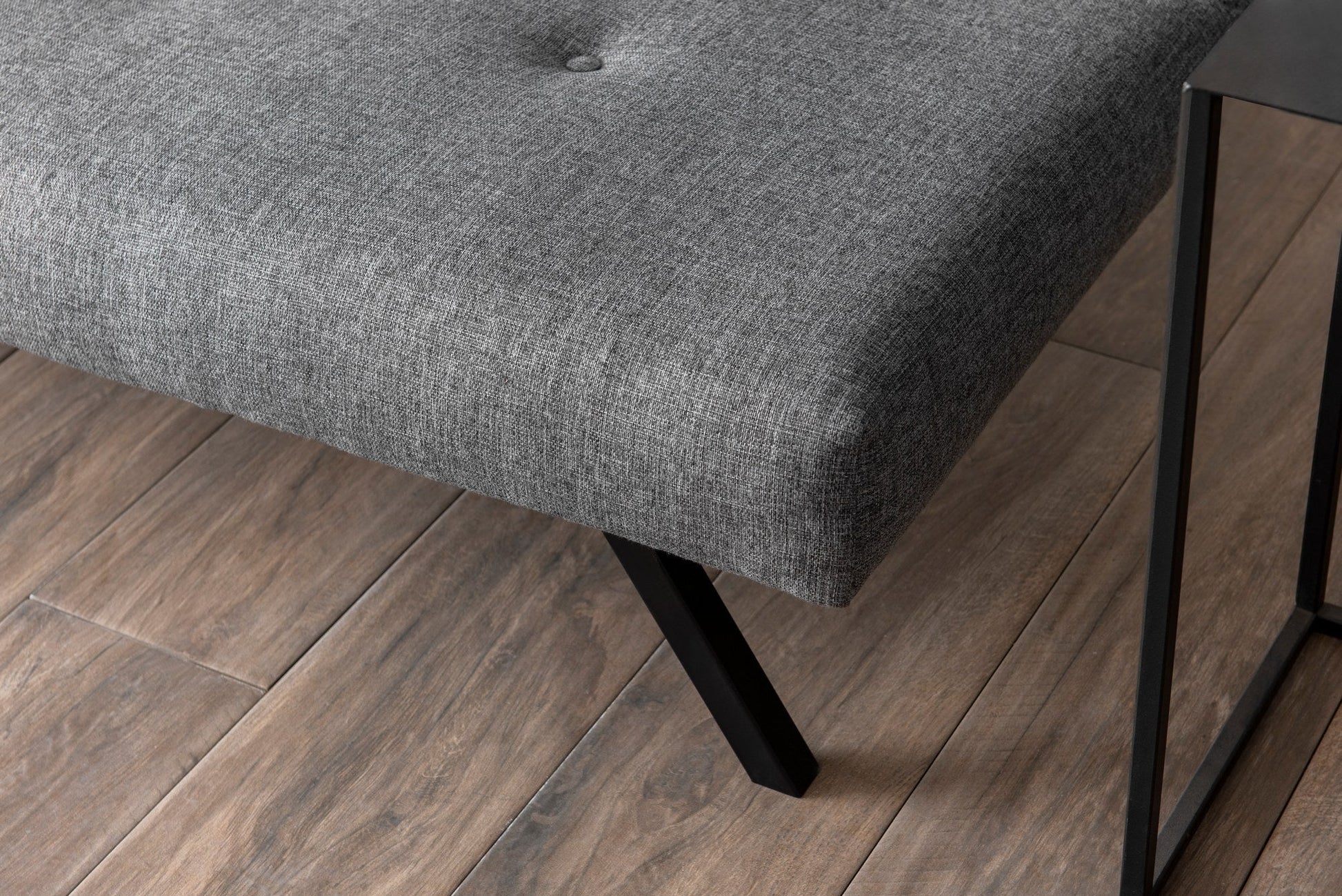 Sofá-Cama Zola de 3 Lugares com Estrutura Metálica – 180x102 cm – Cinzento Claro - Design Moderno