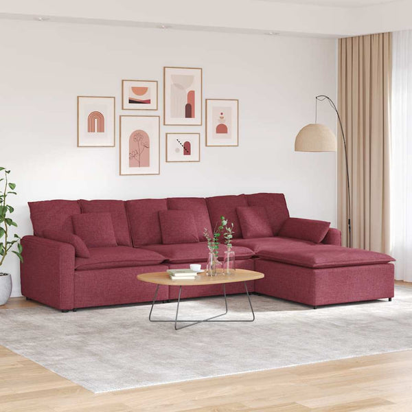 Sofá modular com pufes e almofadas vermelho tinto