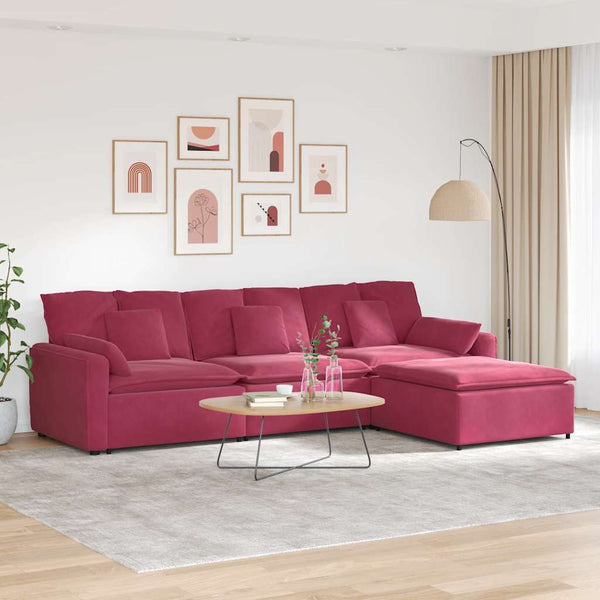 Sofá modular com pufes e almofadas vermelho tinto