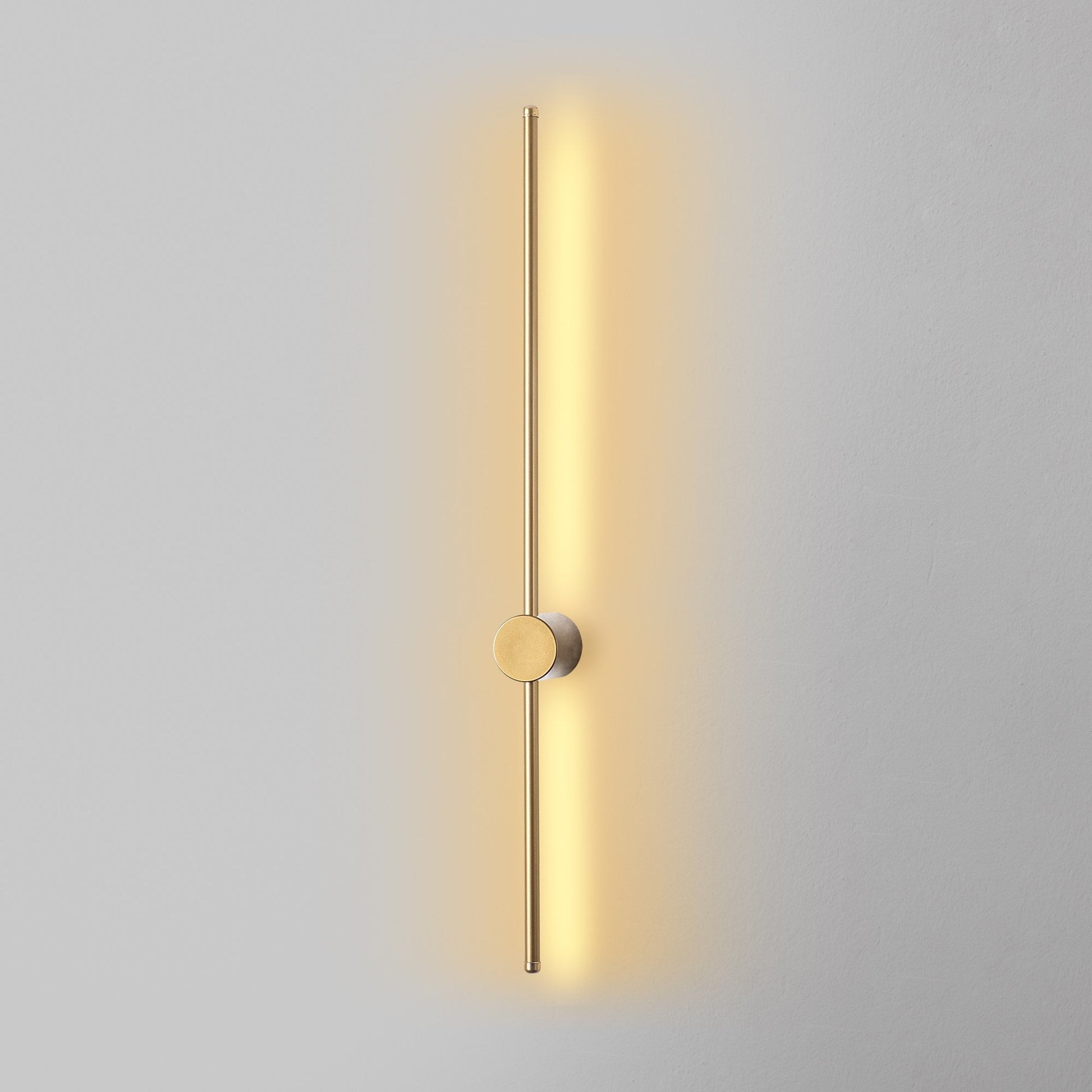 Candeeiro de Parede "Sword" – Dourado – 91x10x7 cm – Design Moderno - A minha loja