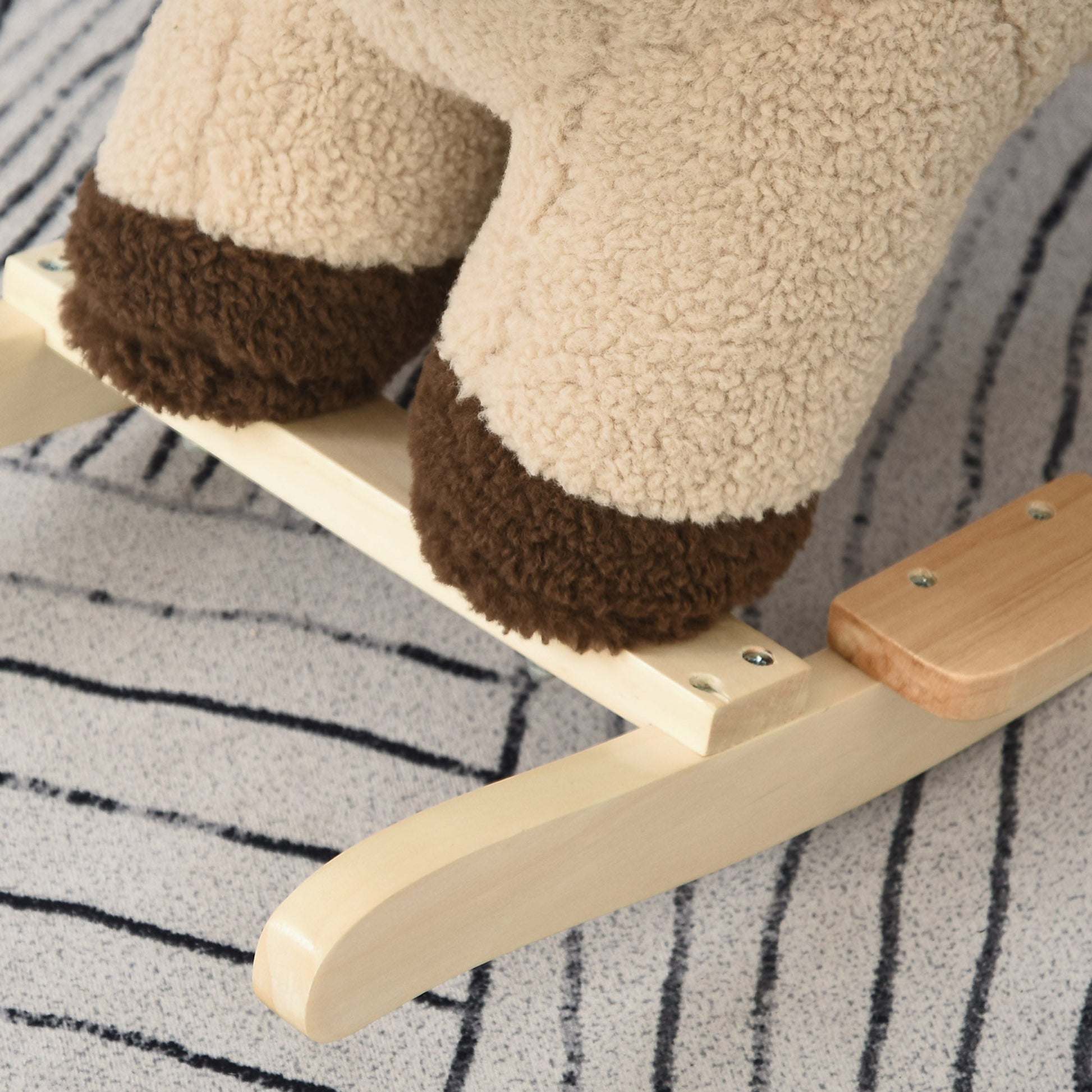 HOMCOM Baloiço Infantil em Forma de Leão de Pelúcia para Bebés 18 - 39 Meses com Som Cinto de Segurança Guidão Apoio para os Pés 68x35x50cm Marrom - A minha loja