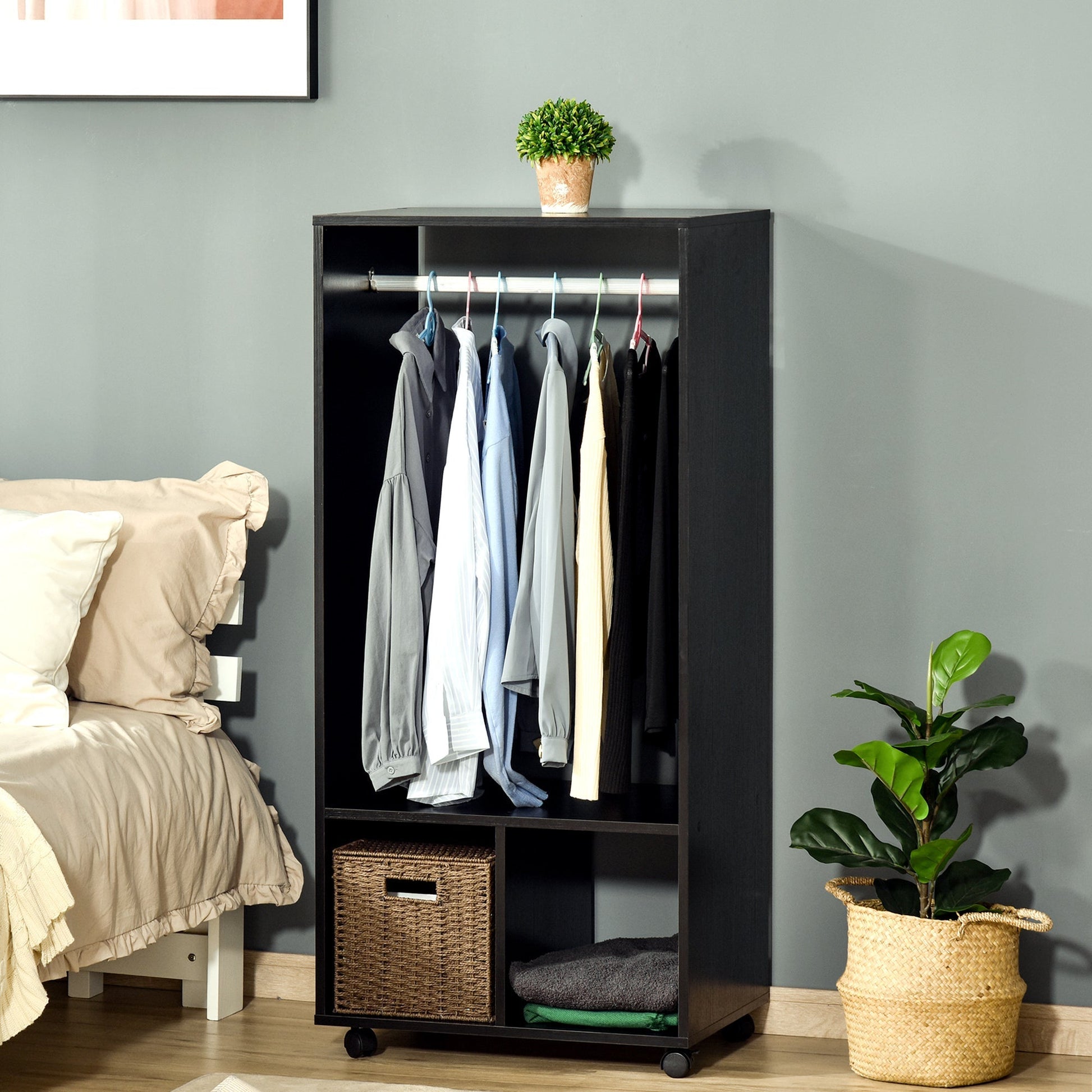 HOMCOM Roupeiro de Madeira Móvel Armário Roupeiro Aberto com Barra para Pendurar e Prateleiras Organizadoras para Dormitório 60x40x128 cm Preto - A minha loja