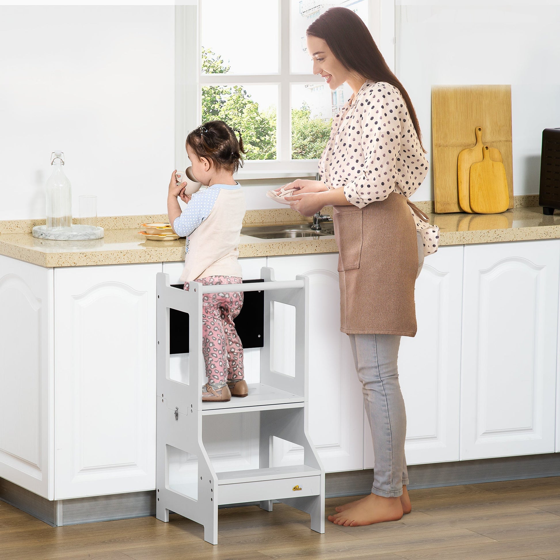 HOMCOM Torre de Aprendizagem para Crianças 3 - 6 Anos de Madeira Torre de Aprendizagem Infantil Convertível em Secretária com Ardósia e Barra de Segurança para Casa de Banho Cozinha 42x44x86 cm Cinza - A minha loja