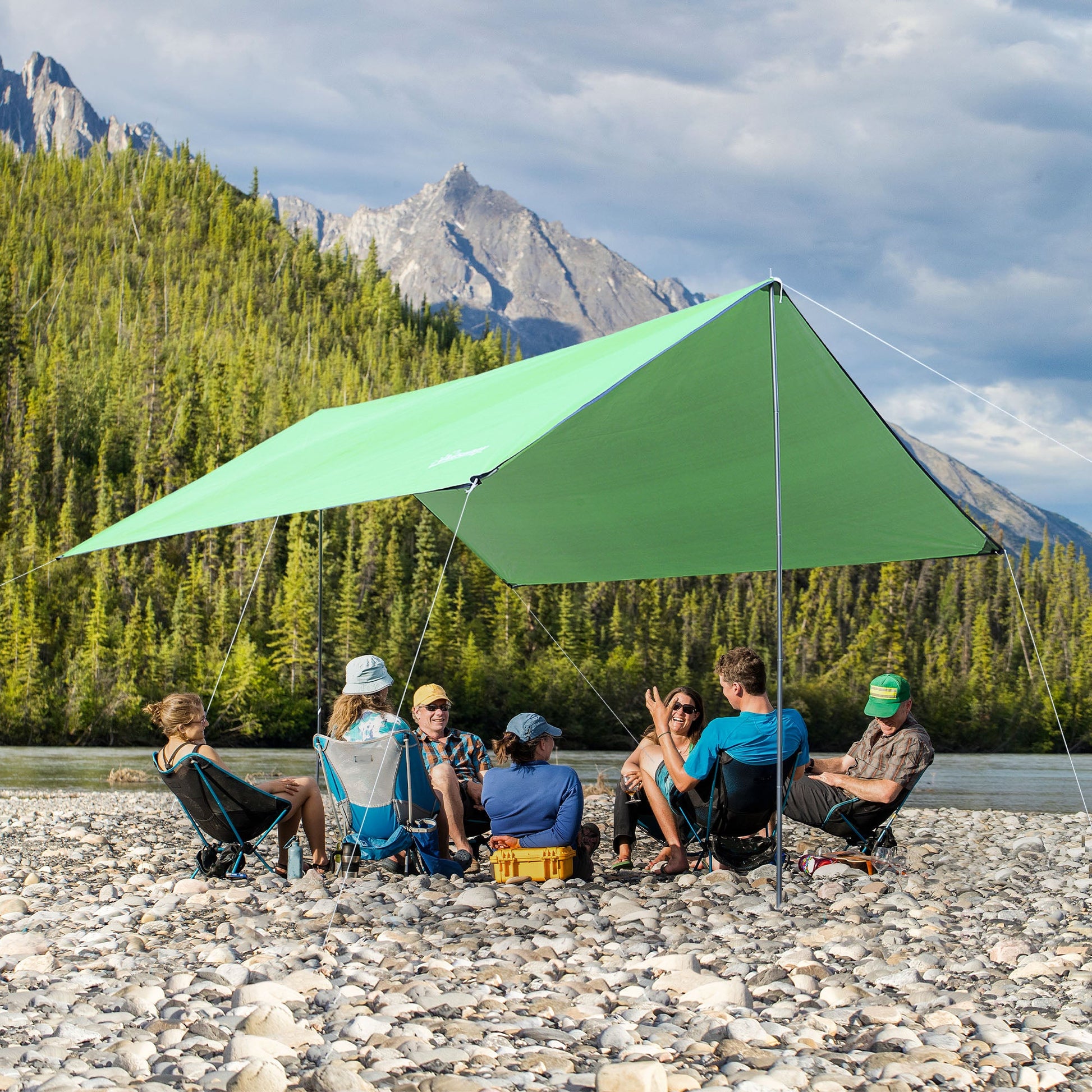 Abrigo de Campismo Portátil 300x292 cm Tenda de Campismo Impermeável com Proteção Solar para Praia Piquenique Exterior Verde