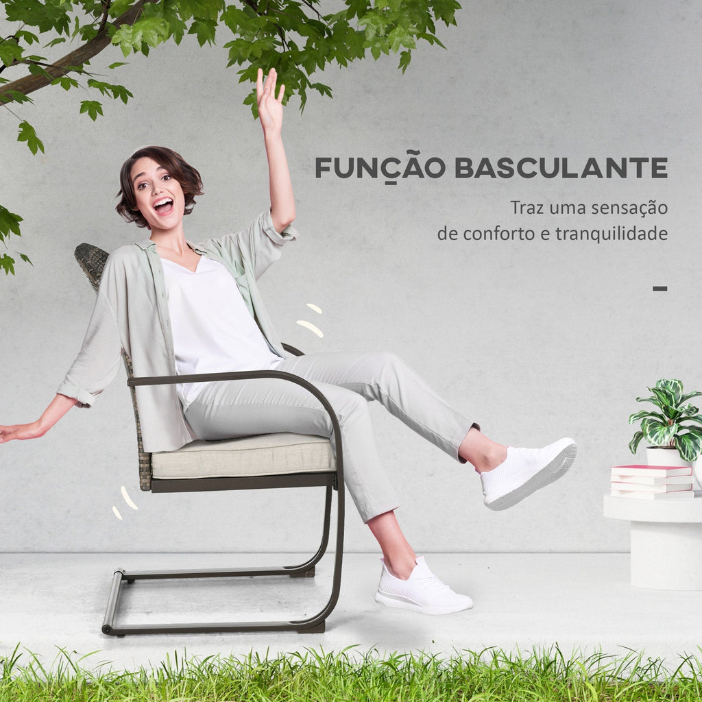 Outsunny Conjunto de Móveis de Jardim de Vime 3 Peças Móveis de Exterior Incluí 2 Poltronas Baloiço com Almofadas e Mesa Redonda para Varanda Pátio Marrom - A minha loja