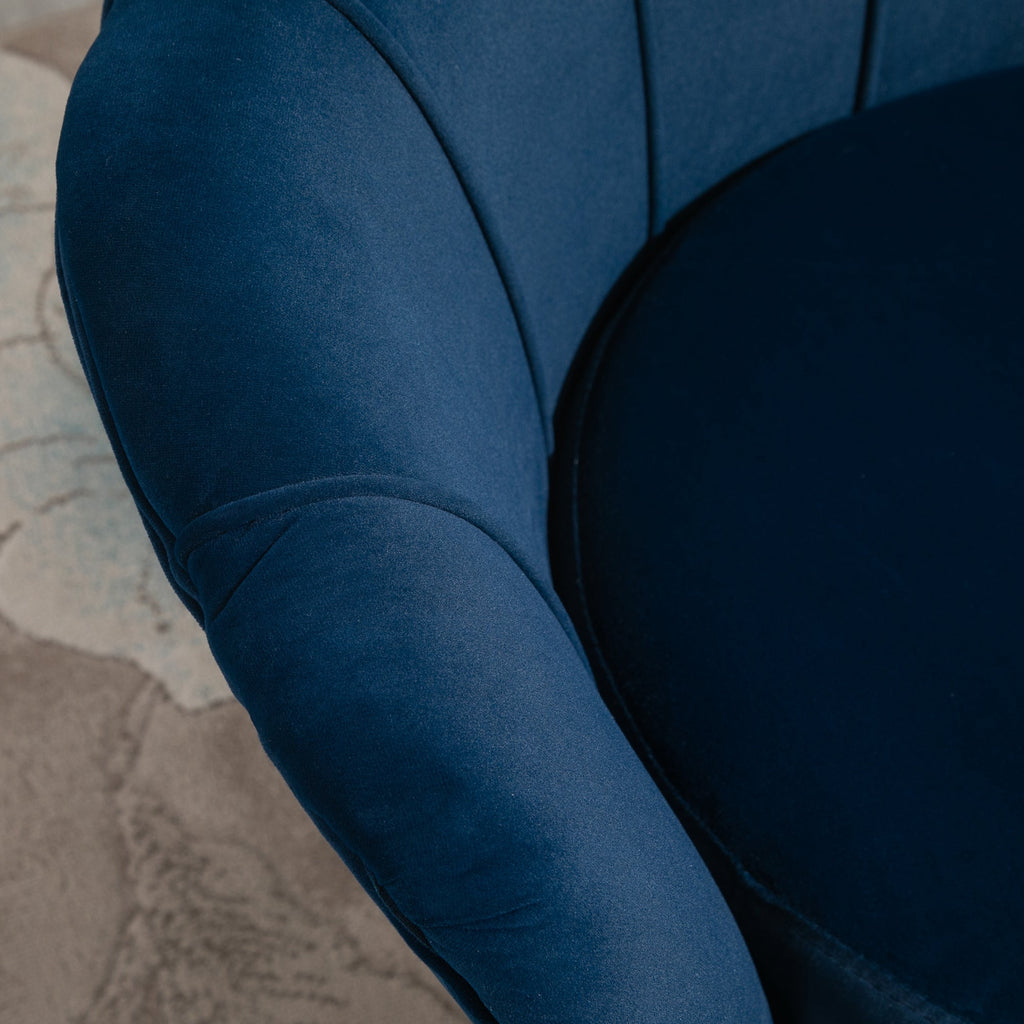 Poltrona "Lisboa" – 76x67x74 cm – Azul e Dourado – Veludo – Design Vintage - A minha loja
