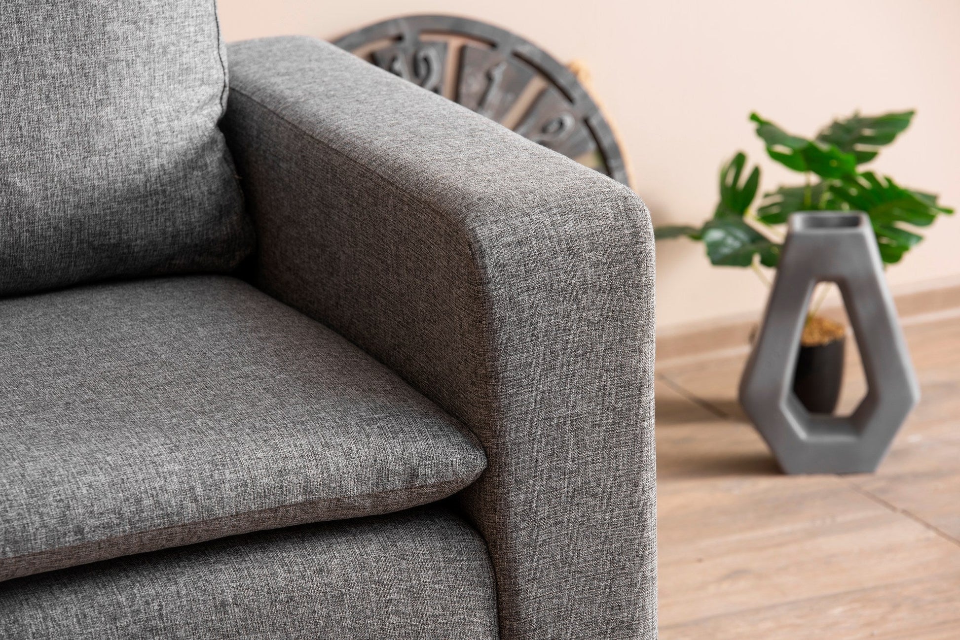 Poltrona Pafu Lungo — Cinzento Claro - 105x52x75 cm - Design Moderno - A minha loja