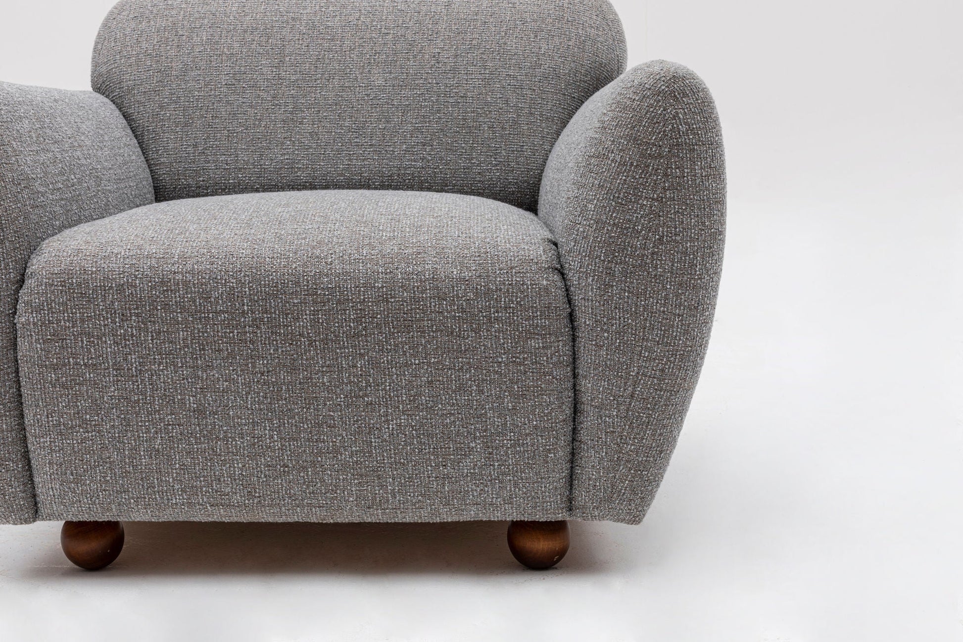 Poltrona Wing "Stockholm" - Cinzento Claro com Pernas em Faia - 90x86x86 cm - Design Escandinavo - A minha loja