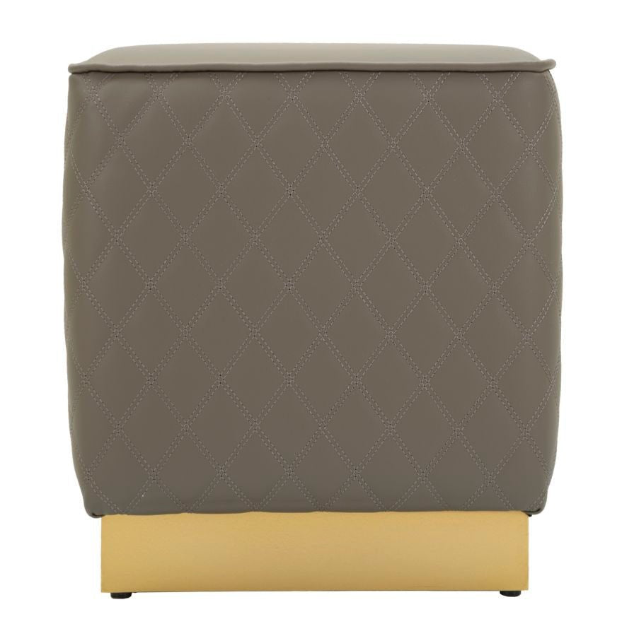 Puff Quadrado Sharon - Couro Sintético Cinza e Base Dourada - 35 cm x 35 cm x 38 cm - A minha loja