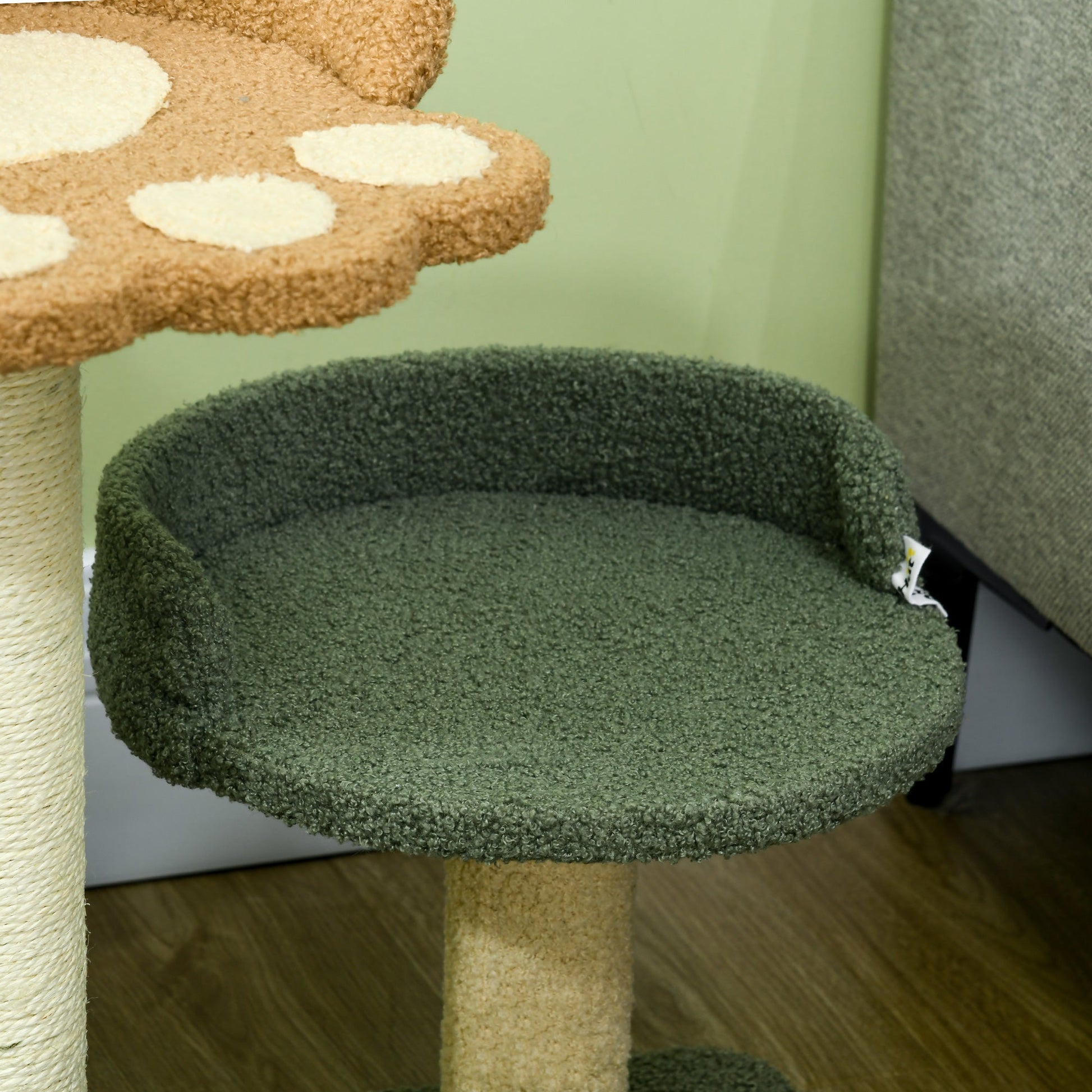 PawHut Arranhador para Gatos Pequeno com 52 cm Torre para Gatos Centro de Atividades para Gatos com Cama Poste de Sisal e Bola Suspensa 43x39x52 cm Multicor