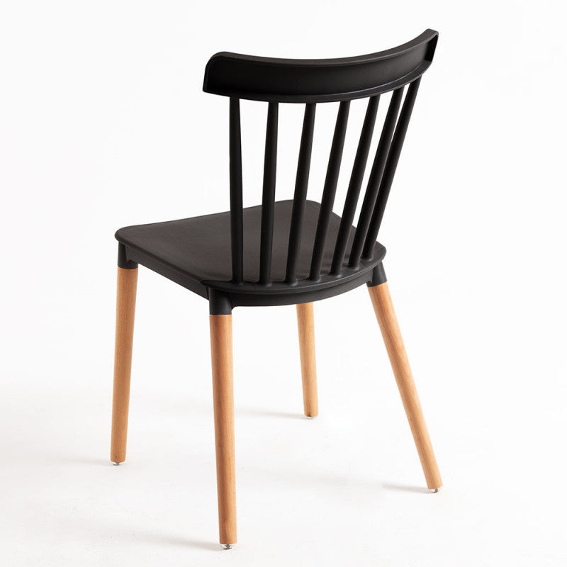 Conjunto de 4 Cadeiras Estilo Nórdico Cadeiras de Cozinha com Encosto Alto Assento de Polipropileno e Pés de Madeira de Faia Carga Máx. 120kg 48x52,5x83cm Preto e Madeira