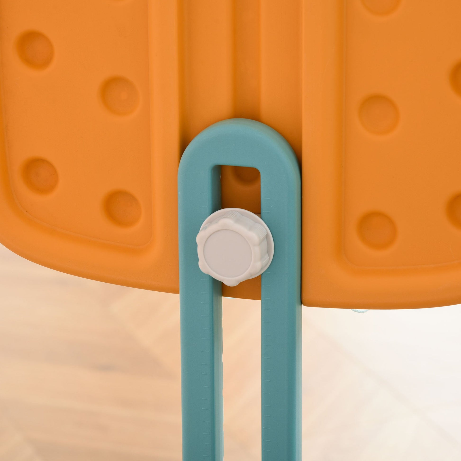 5 em 1 Escorrega e Baloiço para Crianças acima de 18 meses com 2 Cestas de Basquetebol Porteria de Futbol com Assento Ajustável Parque Infantil Interior e Exterior 210x186x133cm Multicor