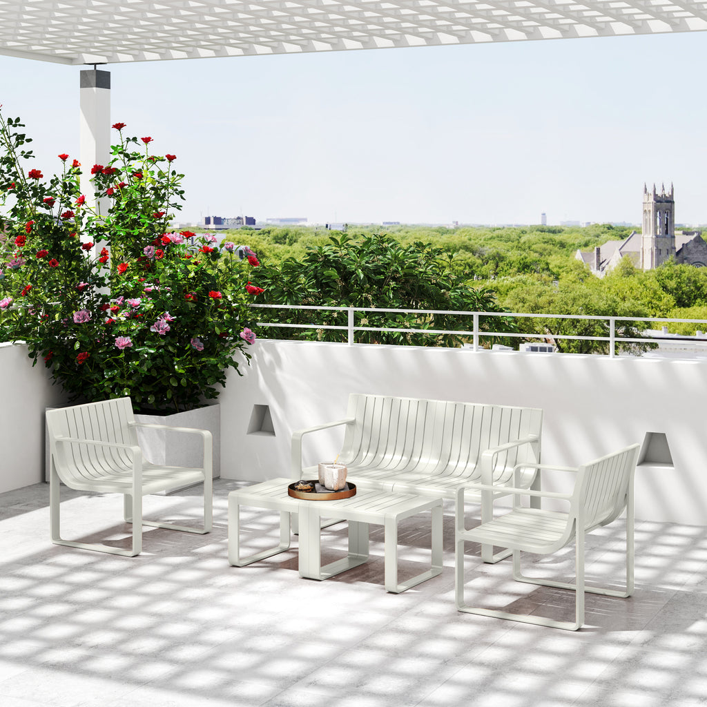Conjunto de Jardim 5 Peças Móveis de Exterior com 2 Poltronas 1 Sofá de 2 Lugares e 2 Mesas de Centro Desenho de Ripas Impermeável Anti-UV Branco